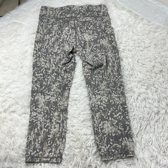 Lululemon Invigorate High-Rise Crop 23" Gritstone White Opal Multi - Picture 7 of 7